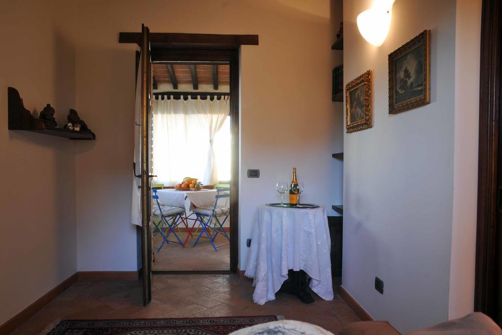 Agriturismo La Bicocca - Apt. "Il Leccio" Castel Rigone Exterior photo